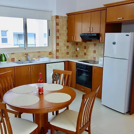 Alineris Apartment Peyia